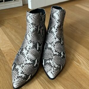 Halogen Python printed leather boot